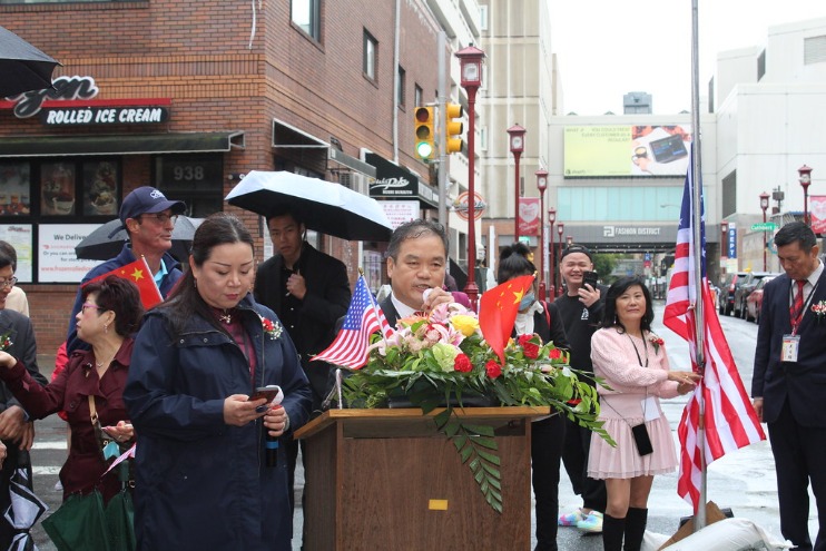 洛夫頓,血布,李弘權,太阳城,太阳城娱乐,太阳城app,太阳城赌场